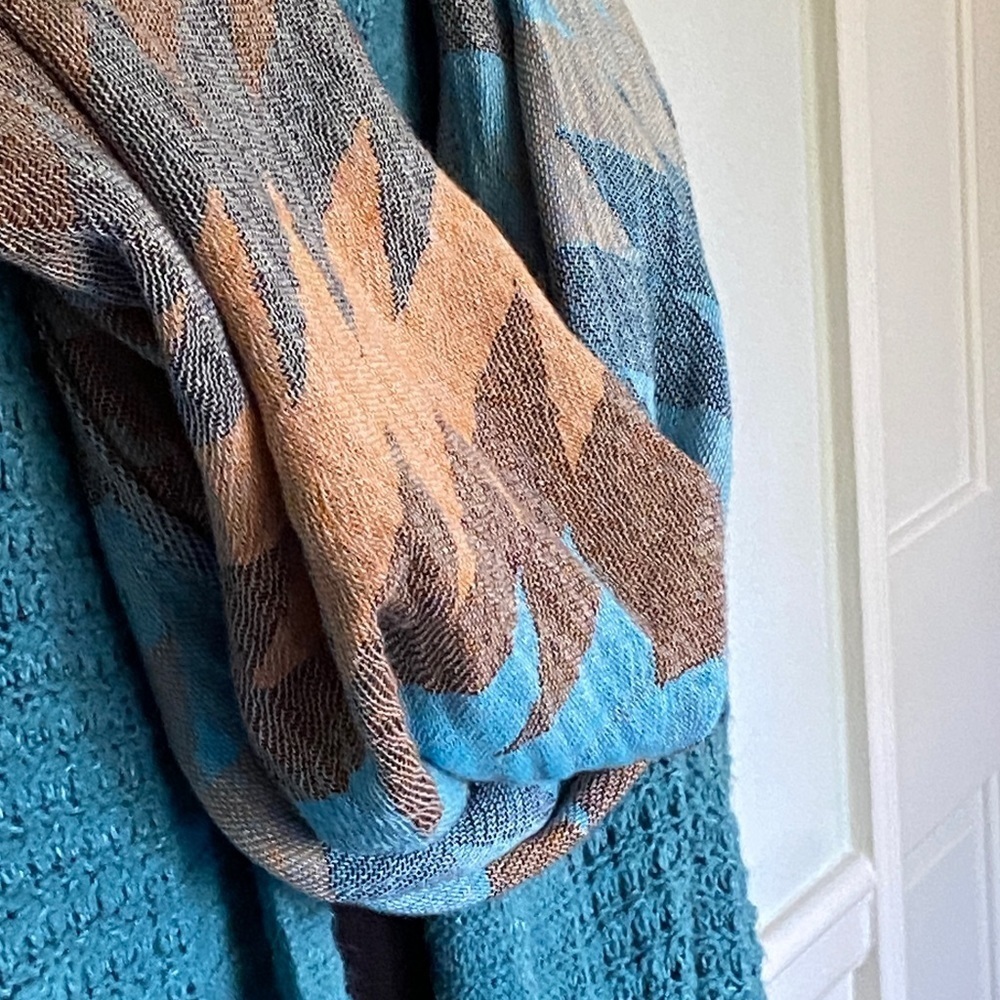 Santa FLiPSiDE Fe Wrap Blanket Teal Sunset Earth